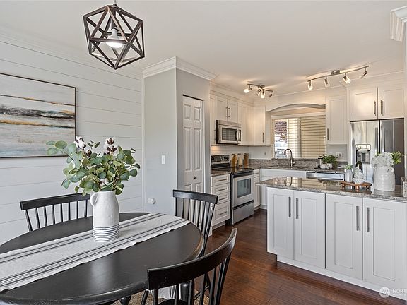 4th image of 8827 1st Street NE #B