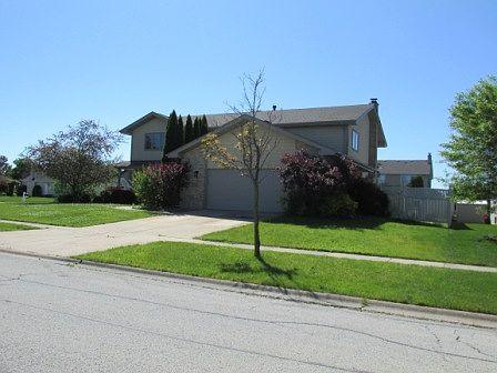 2nd image of 19401 Glenbrook Ln