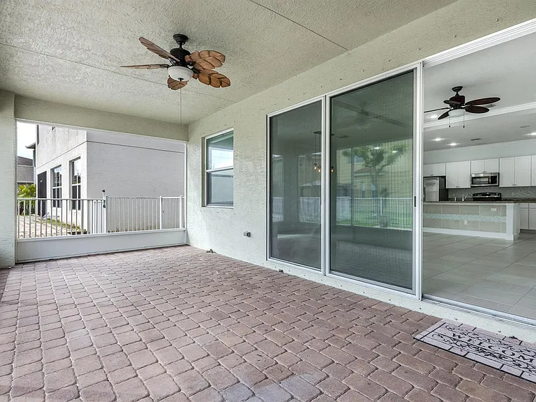 1367 NW Leonardo Cir — Photo 32