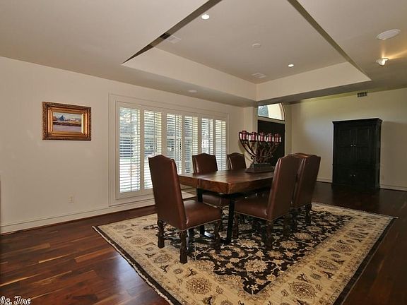 5th image of 15 E Palisades Dr