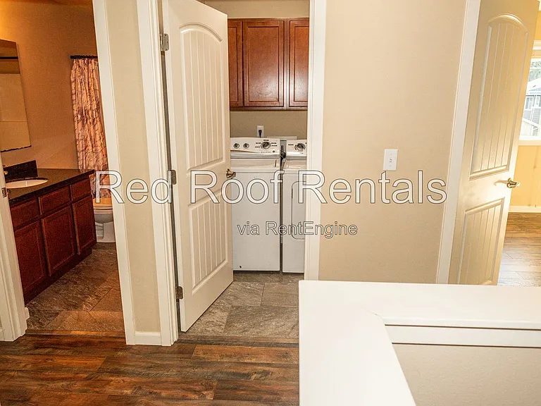 1441 Farina Loop SE — Photo 45
