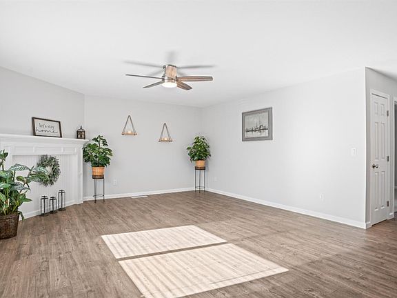 5th image of 747 Blair Place