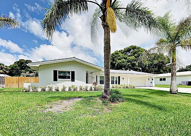 1st image of 1344 Stewart Blvd