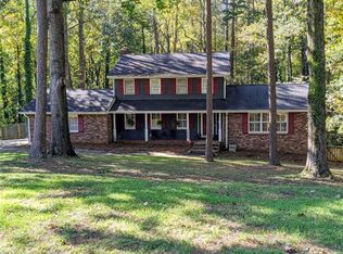 2000 Fairgreen Dr, Stone Mountain, GA 30087