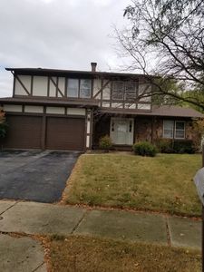 2470 N Crescent Ln, Aurora, IL, 60504