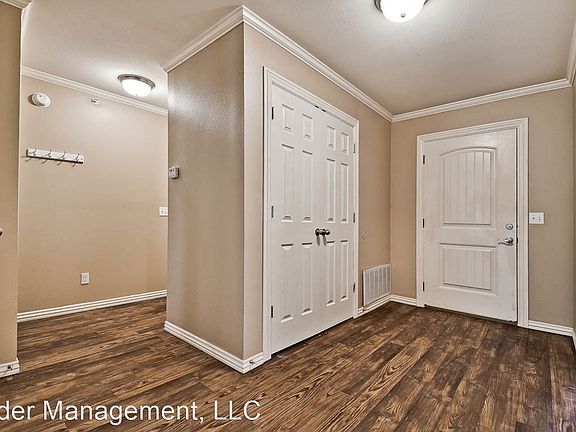 4th image of 3509-3 W Cedar Cir