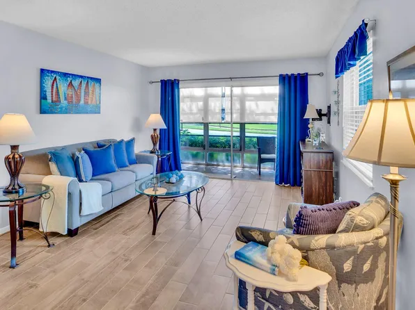 104 ROYAL OAK Drive #101, Vero Beach, FL 32962