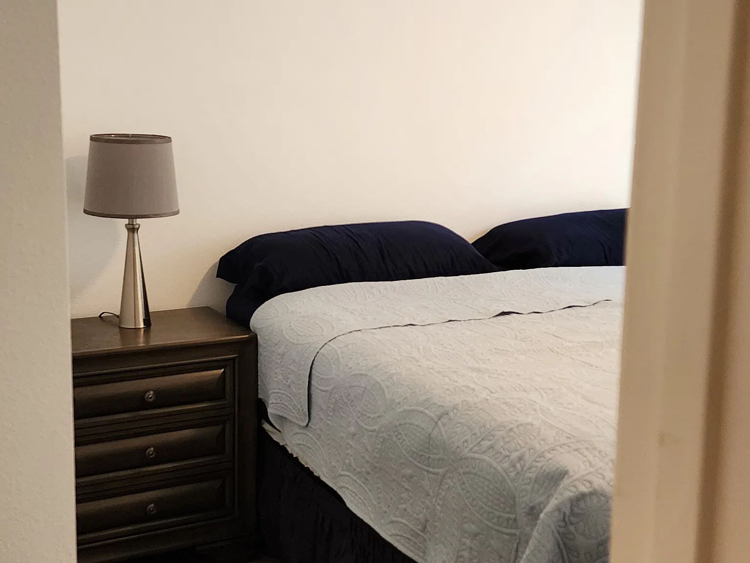 3 bed, 2.5 bath, 1670 sqft, $899 — Photo 3