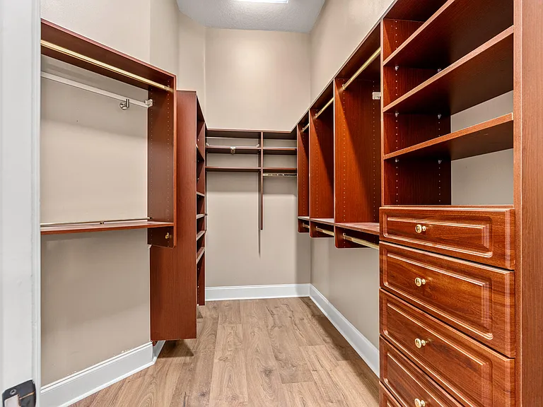 17550 Circle Pond Ct — Photo 40