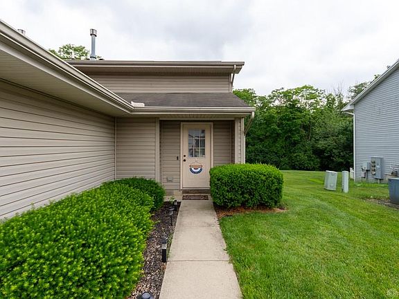 3rd image of 9656 Centerville Creek Ln