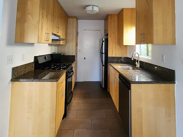 10323 Missouri Ave #1 — Photo 8