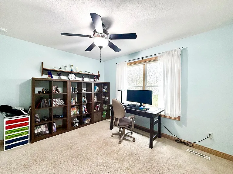 3655 Stone Point Dr NE — Photo 18