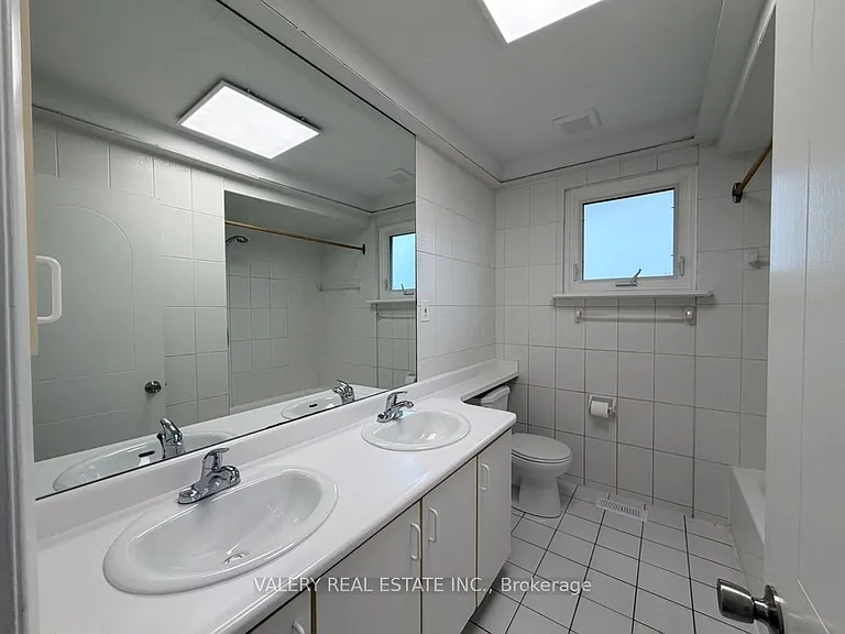 64 Lexington Ave #MAIN — Photo 23