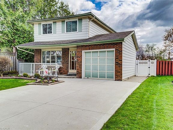 3rd image of 17 Forest Glen Ct