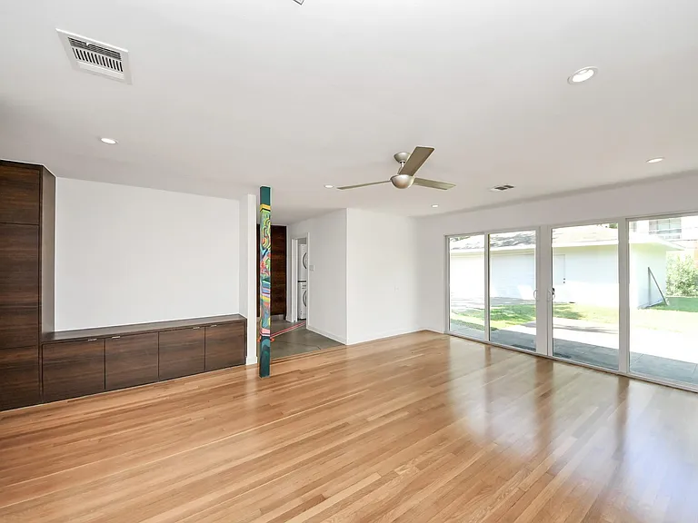 7610 Highmeadow Dr — Photo 47