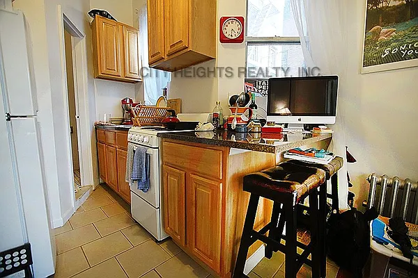 Rented by City Heights Realty | media 22