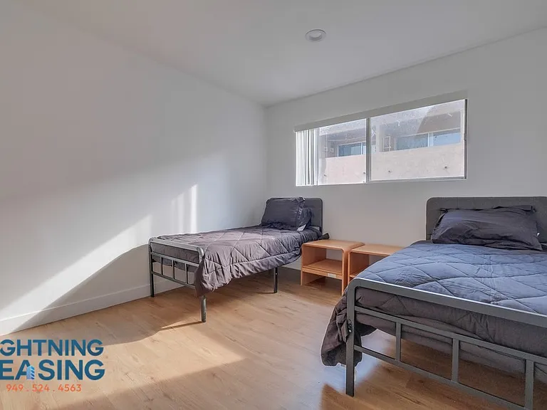 5312 Corteen Pl #16 — Photo 17