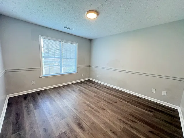 2613 Beard Ct — Photo 11