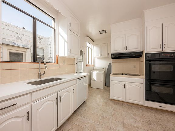 5th image of 26 Toledo Way