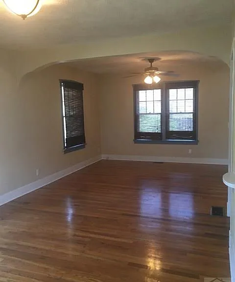 521 Brown Ave — Photo 6