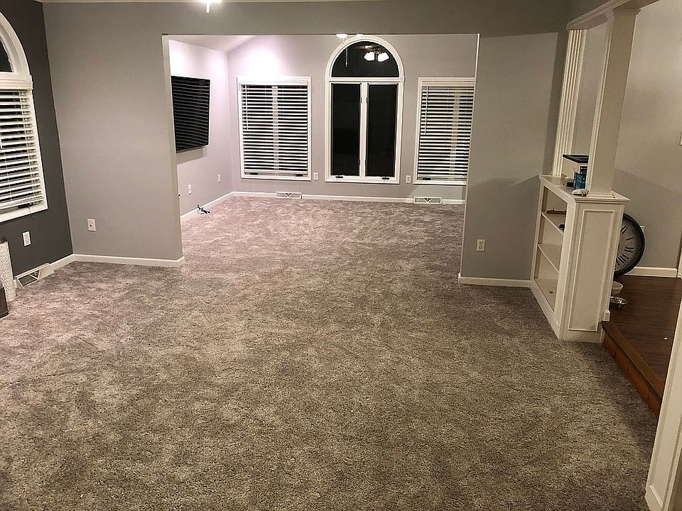 2nd image of 4640 Theresa Ln
