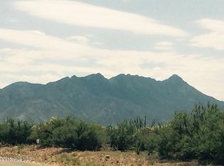 657 E Canyon Rock Rd, Green Valley, AZ 85614