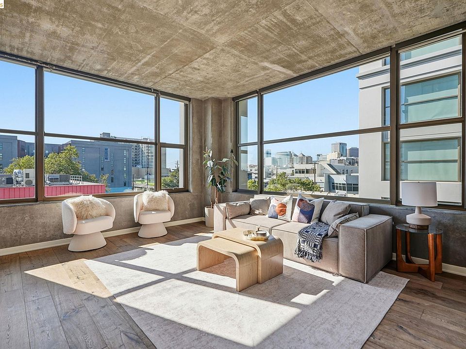 1st image of 311 2nd St APT 516