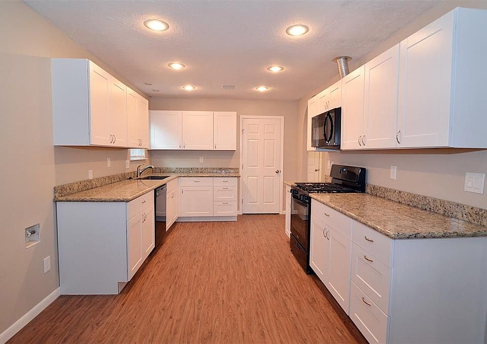 1st image of 1923 Wingleaf Dr