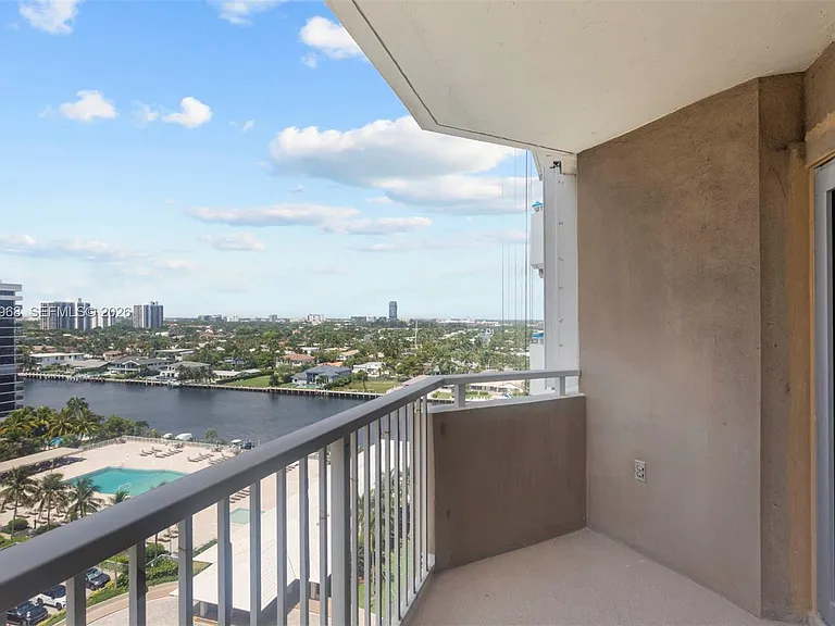 1965 S Ocean Dr #11E — Photo 12
