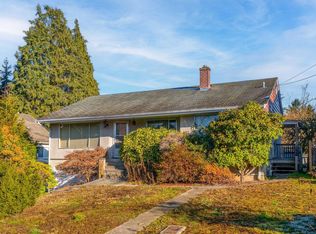 13817 Berg Rd, Surrey, BC V3R 5L2
