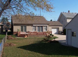 5711 Edgewater Dr, Toledo, OH 43611
