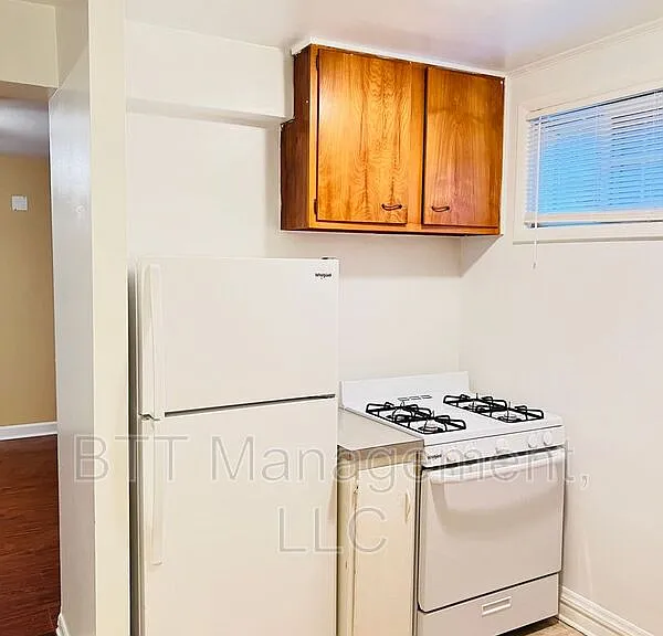 8717 Plymouth St #4 — Photo 9