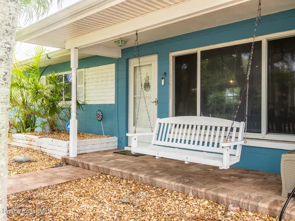 156 E Dover St, Satellite Beach, FL 32937