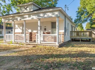 1308 W Walnut St, Marion, IL 62959