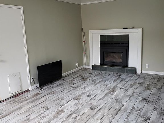 2nd image of 173 W Mendocino Ave