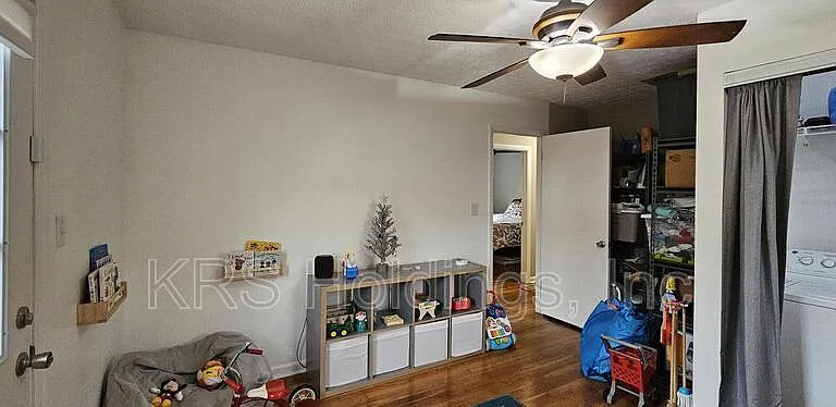 1543 Grove St — Photo 28