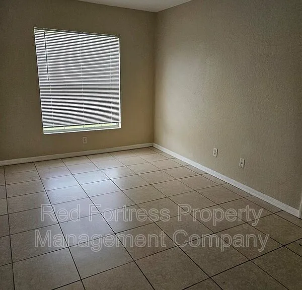 98 Milwaukee Blvd — Photo 8