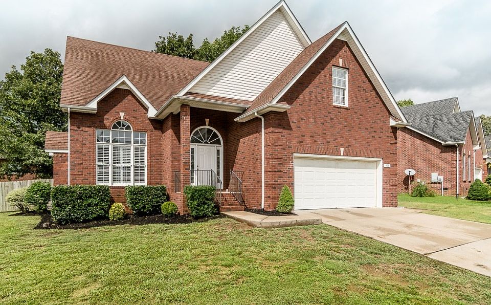 1st image of 403 Carmel Dr