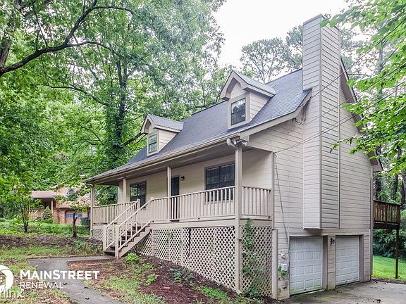 2nd image of 3011 Randolph Ct NE