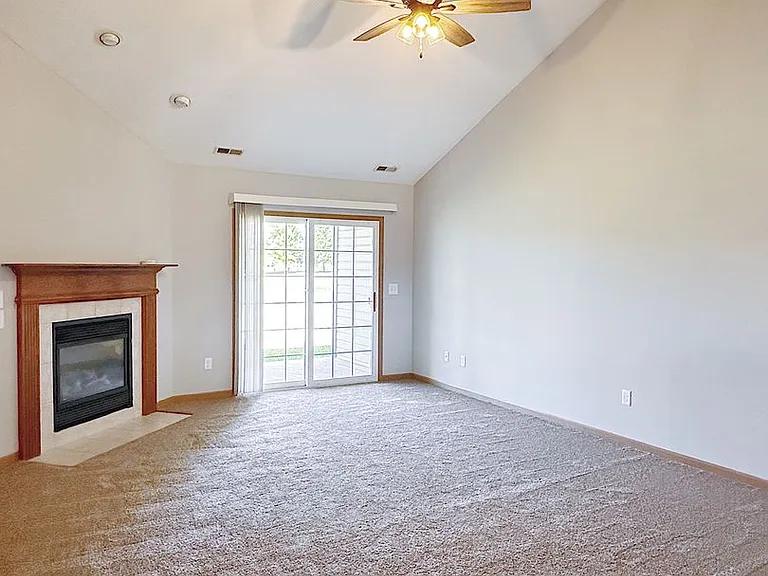2332 Hopkins Dr — Photo 9