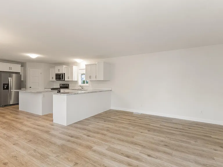 24330 Fraser Hwy #19 — Photo 12