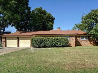 7125 Corona Dr, North Richland Hills, TX 76180