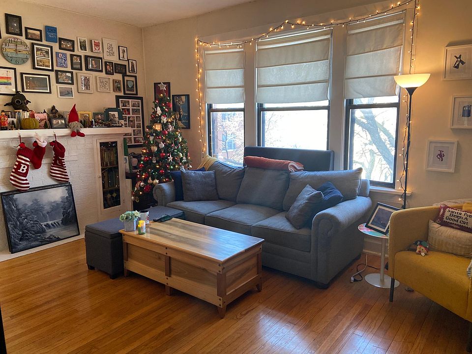 1st image of 2057 W Cuyler Ave #3