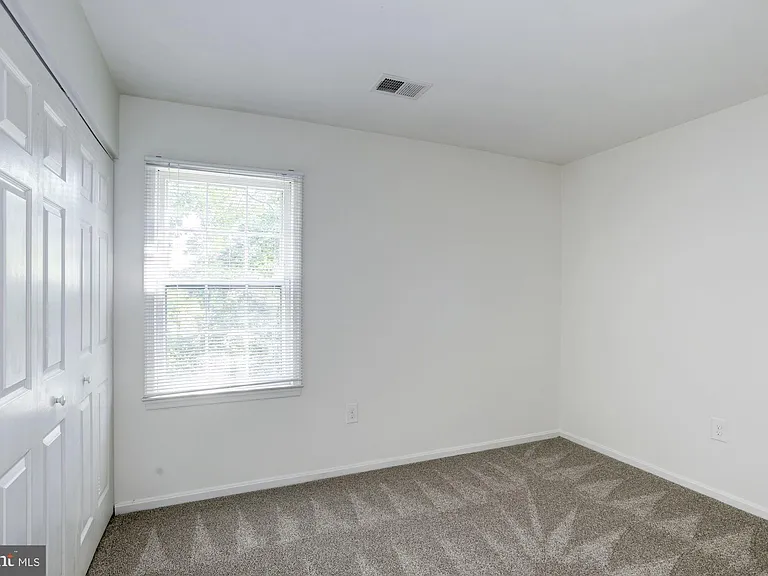 9012 Penn Manor Ct — Photo 28
