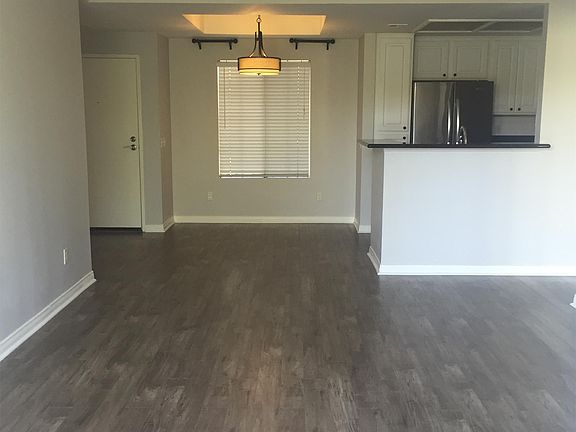 4th image of 2020 Camino De La Reina Unit 212