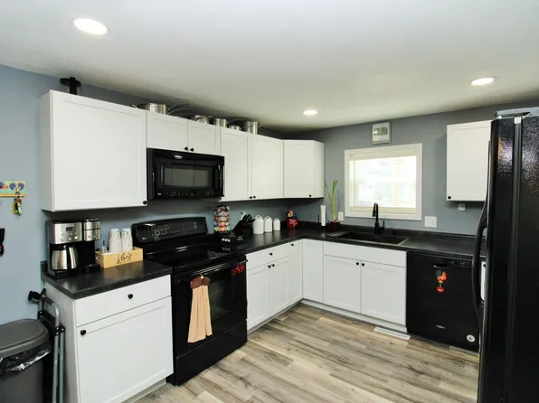 924 N 6th St, Montevideo, MN 56265