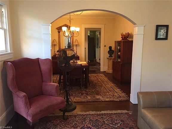 5th image of 2601 Williams St