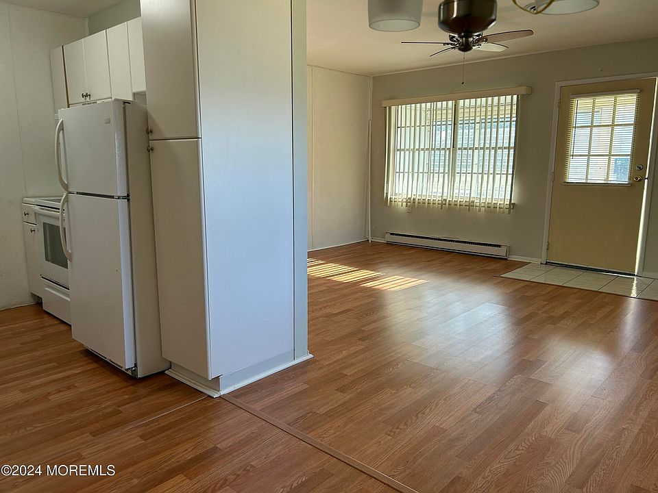 2nd image of 1018A Aberdeen Drive