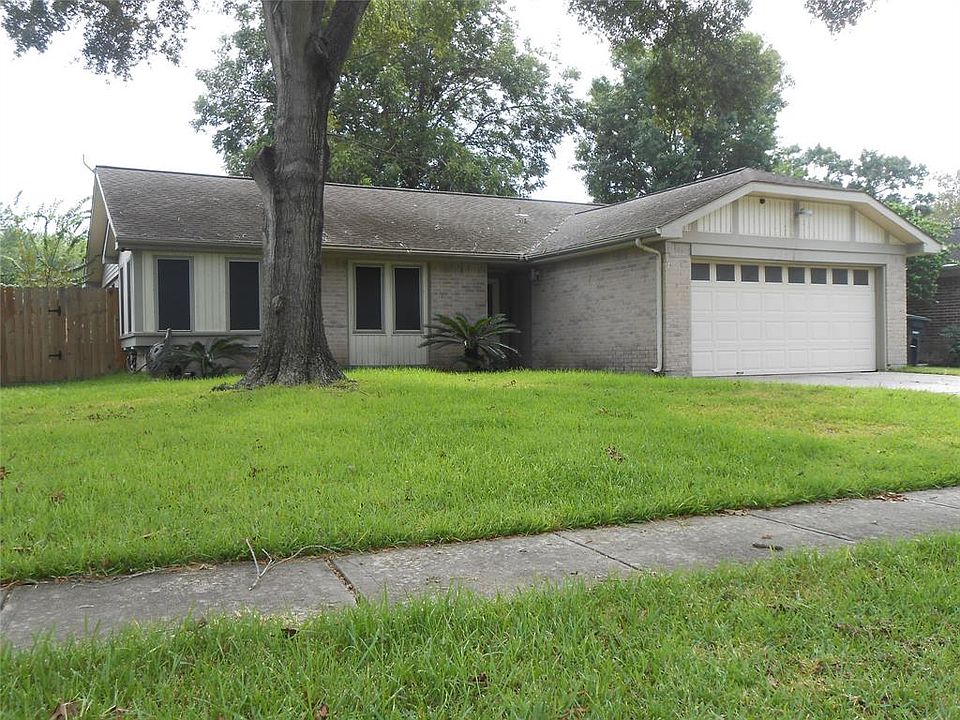 1st image of 746 Ramada Dr