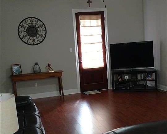 3rd image of 11977 Pendarvis Ln